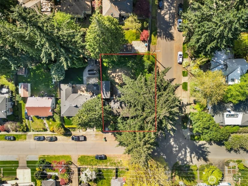 Property photo for 2701 NE 90th Street, Seattle photo 16