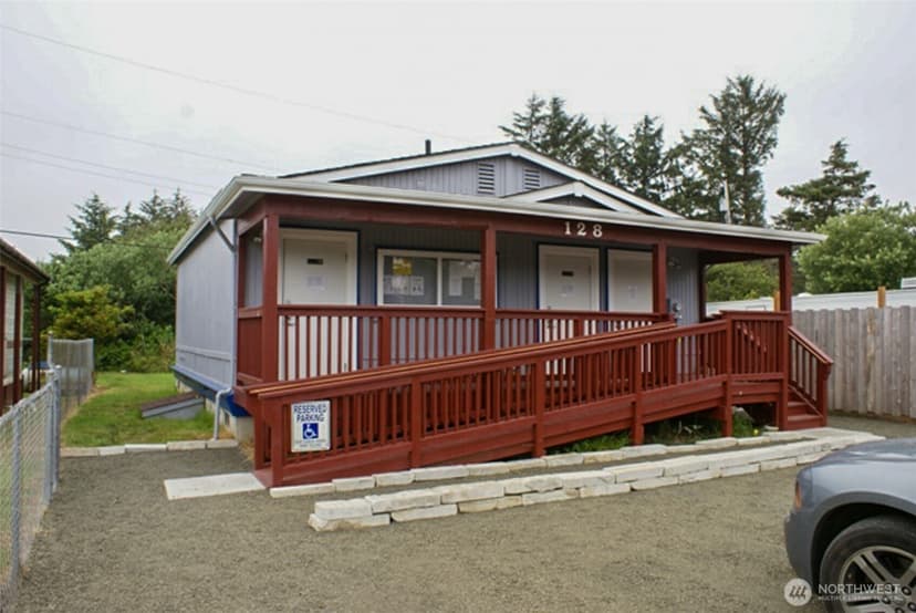 Property photo for 808 Magellan Avenue NE, Ocean Shores photo 9
