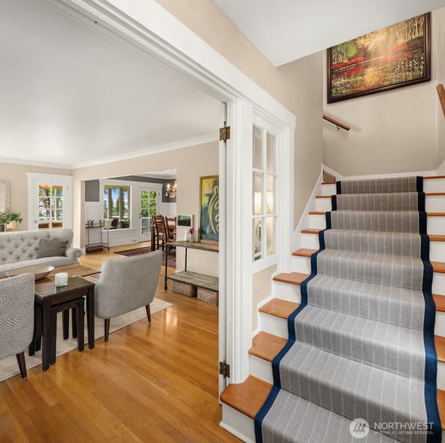 Property photo for 2403 11th Avenue W, Seattle photo 5