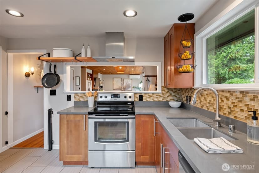 Property photo for 1515 NE 190th Street, Shoreline photo 12