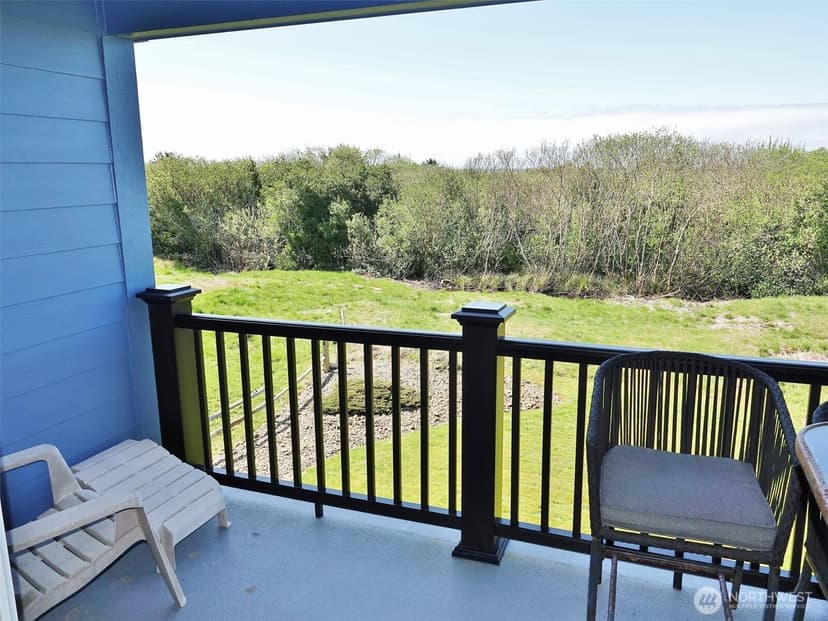 Property photo for 835 Ocean Shores Boulevard NW #202, Ocean Shores photo 4