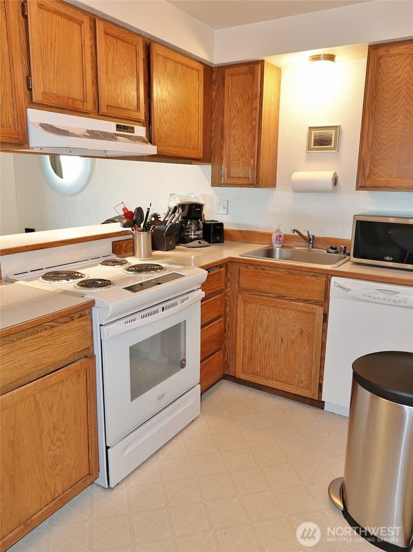Property photo for 835 Ocean Shores Boulevard NW #202, Ocean Shores photo 23