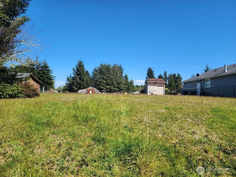 Property photo for 266 Overlake Street NE, Ocean Shores photo 23