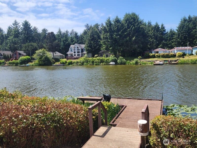 Property photo for 266 Overlake Street NE, Ocean Shores photo 25
