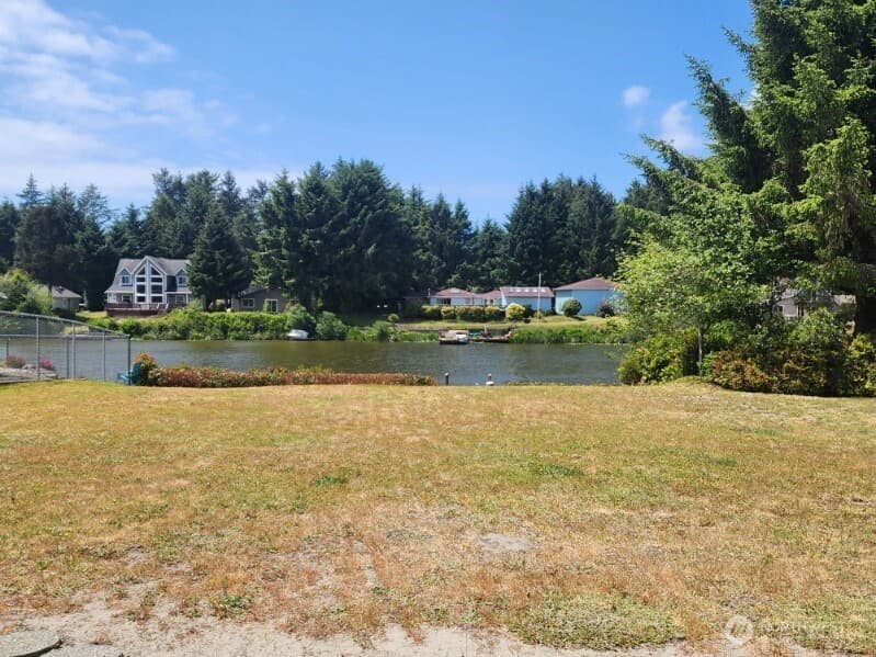 Property photo for 266 Overlake Street NE, Ocean Shores photo 31