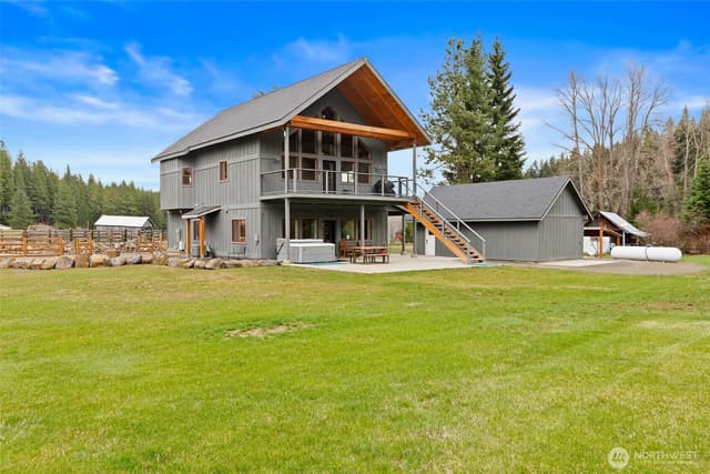 Property photo for 161 Middle Fork Lane, Cle Elum photo 3