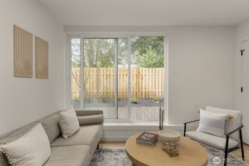 Property photo for 14035 Densmore Avenue N, Seattle photo 13