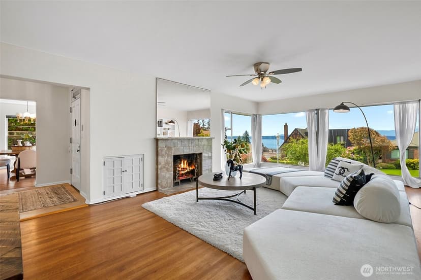Property photo for 2814 42nd Avenue W, Seattle photo 6