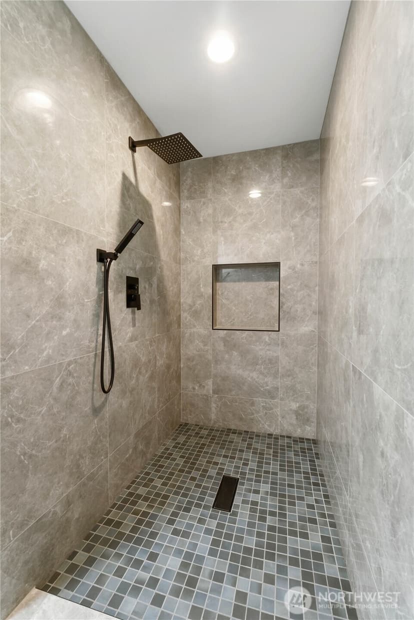 Property photo for 6598 Vandermark Road E, Bonney Lake photo 27