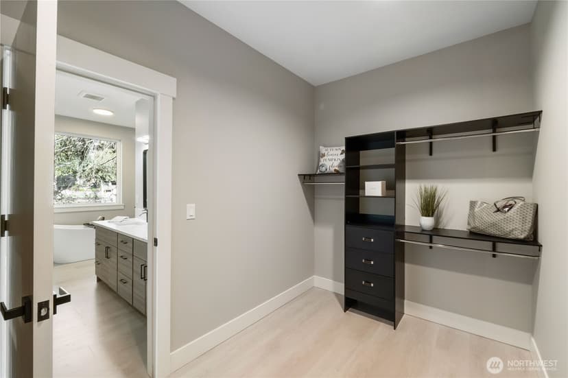 Property photo for 6598 Vandermark Road E, Bonney Lake photo 14