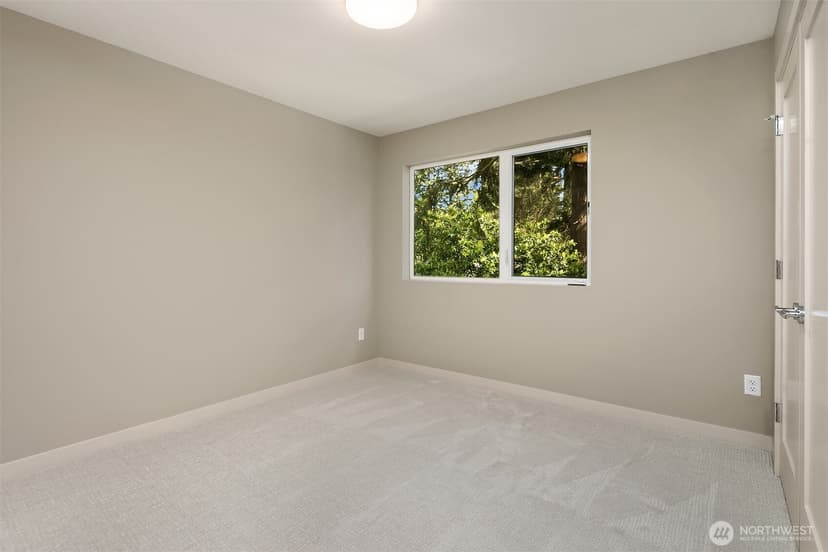 Property photo for 12249 NE 66th Street, Kirkland photo 18