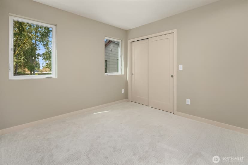 Property photo for 12249 NE 66th Street, Kirkland photo 17