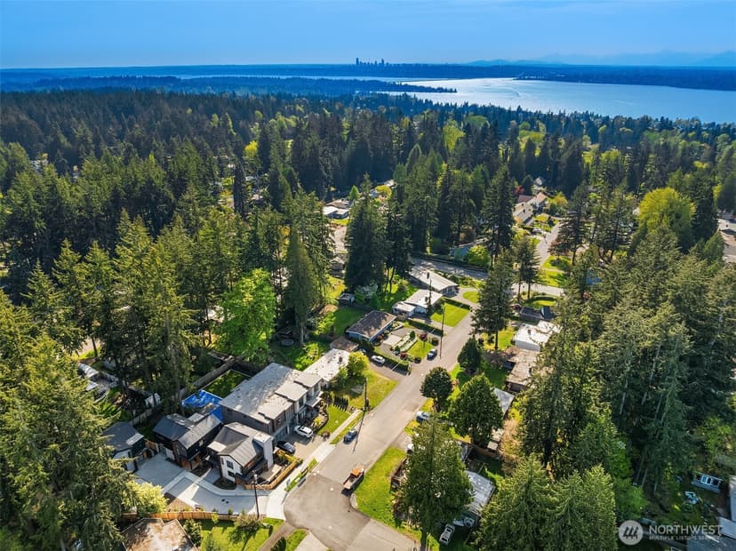 Property photo for 12249 NE 66th Street, Kirkland photo 36