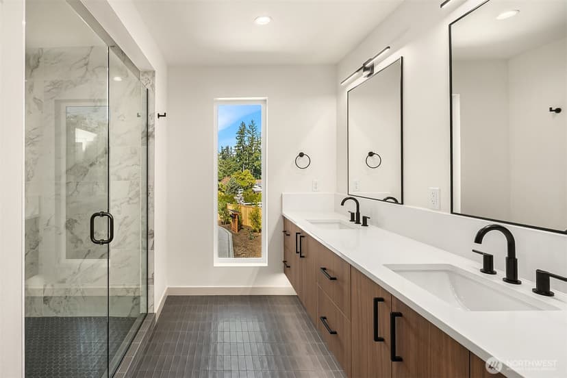 Property photo for 12249 NE 66th Street, Kirkland photo 23
