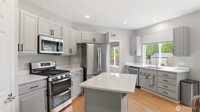 Property photo for 18637 172nd Place SE, Renton photo 9