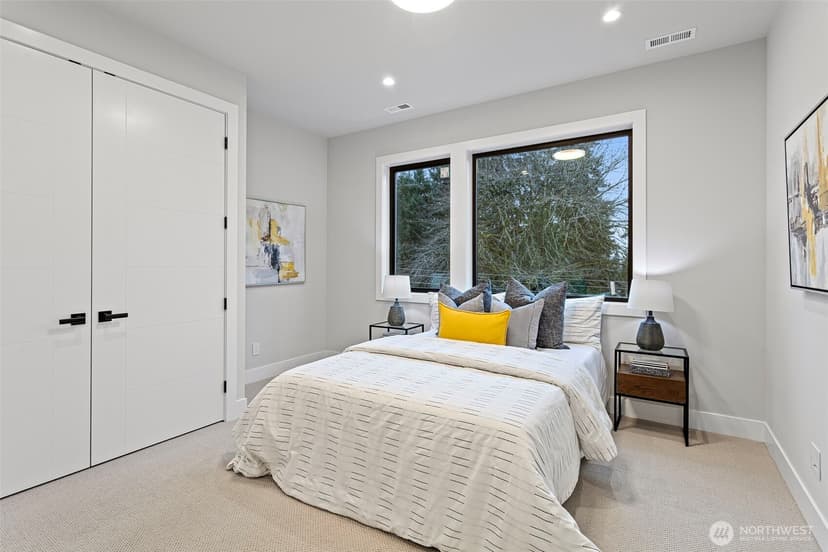 Property photo for 14 158th Place NE, Bellevue photo 20
