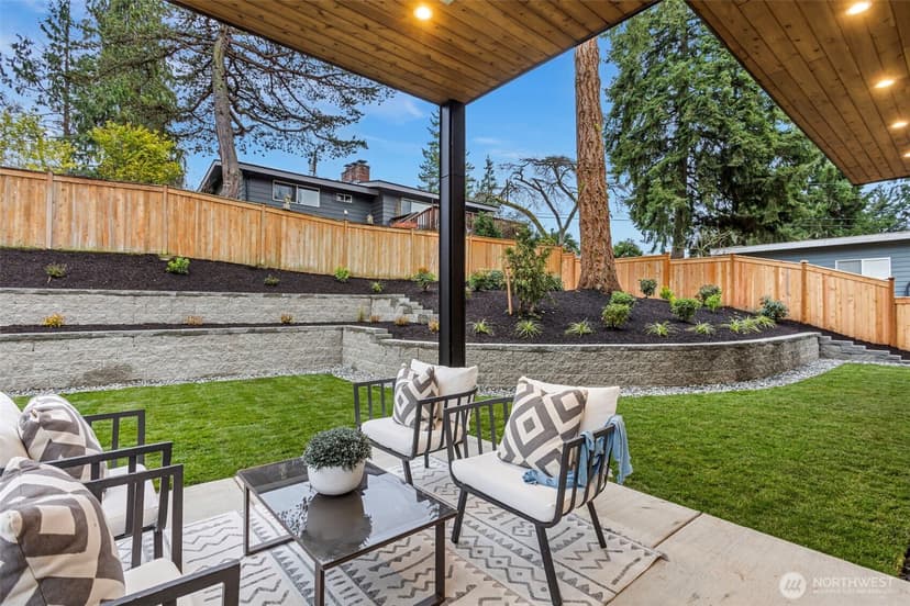 Property photo for 14 158th Place NE, Bellevue photo 34