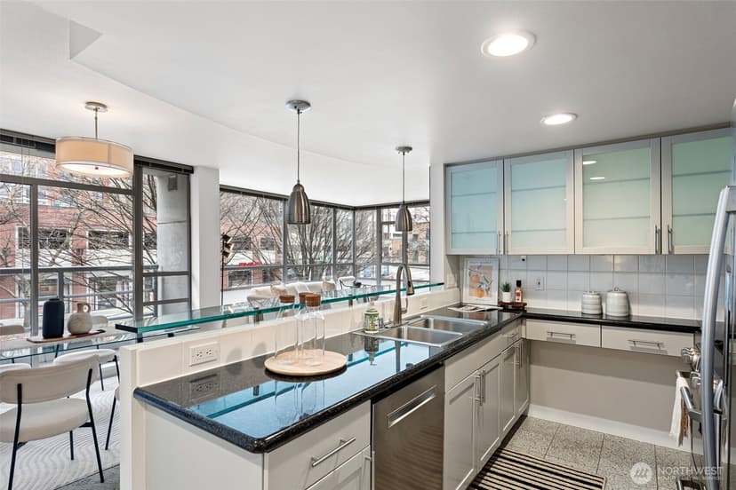 Property photo for 2929 1st Avenue #219, Seattle photo 6