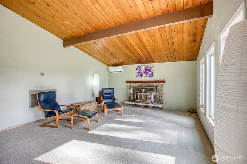 Property photo for 483 Dolphin Avenue NE, Ocean Shores photo 7