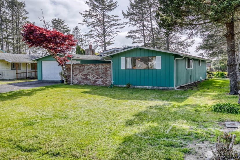 Property photo for 483 Dolphin Avenue NE, Ocean Shores photo 2