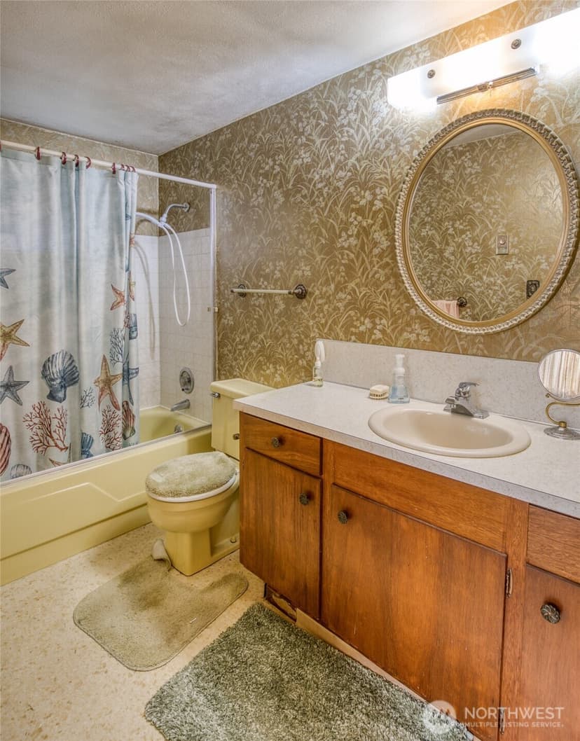 Property photo for 483 Dolphin Avenue NE, Ocean Shores photo 22