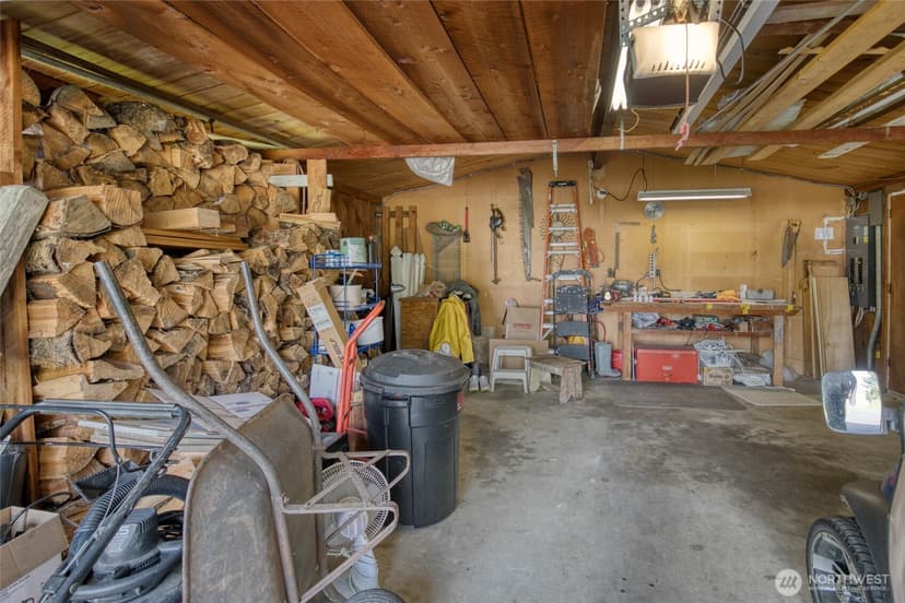 Property photo for 483 Dolphin Avenue NE, Ocean Shores photo 34