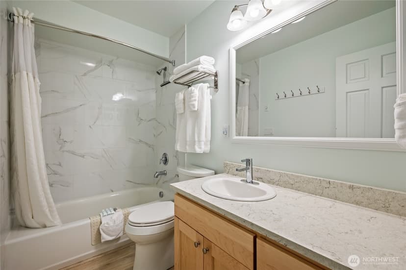 Property photo for 322 W Woodin Avenue #526, Chelan photo 6