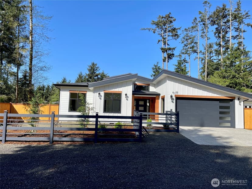 Property photo for 743 Wakina Loop SE, Ocean Shores