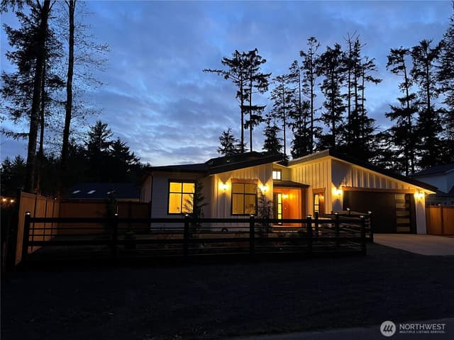 Property photo for 743 Wakina Loop SE, Ocean Shores photo 2