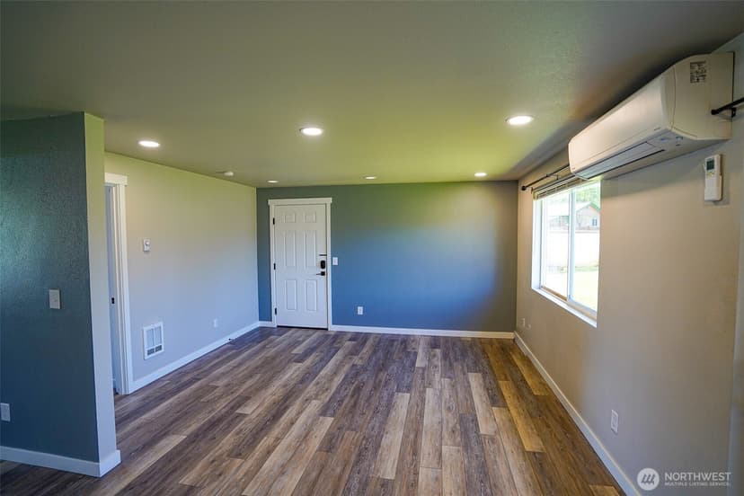 Property photo for 1930 SE Diamond Place, Port Orchard photo 6