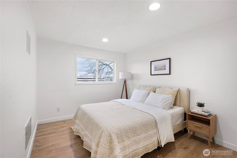 Property photo for 1406 Shattuck Avenue S, Renton photo 11