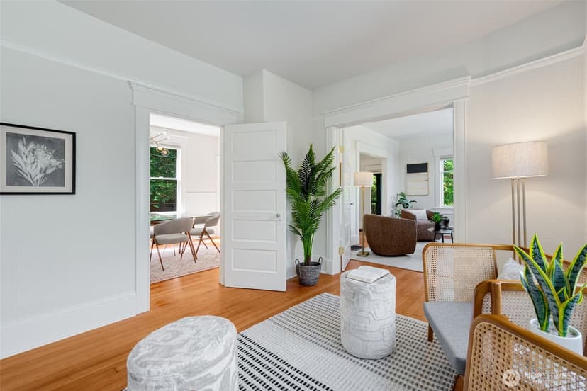 Property photo for 2516 3rd Avenue W, Seattle photo 10