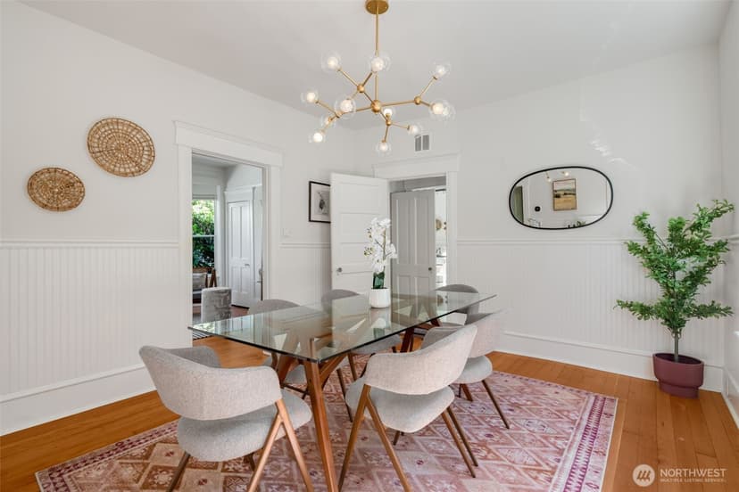 Property photo for 2516 3rd Avenue W, Seattle photo 13