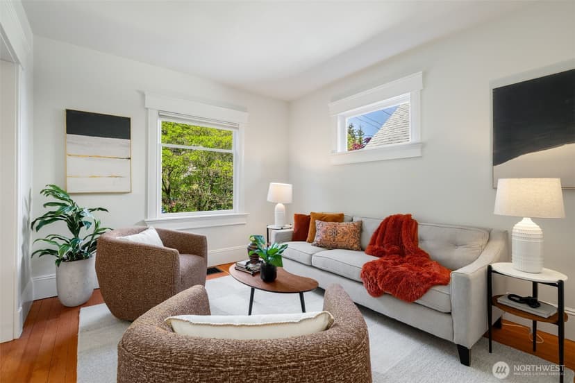 Property photo for 2516 3rd Avenue W, Seattle photo 6
