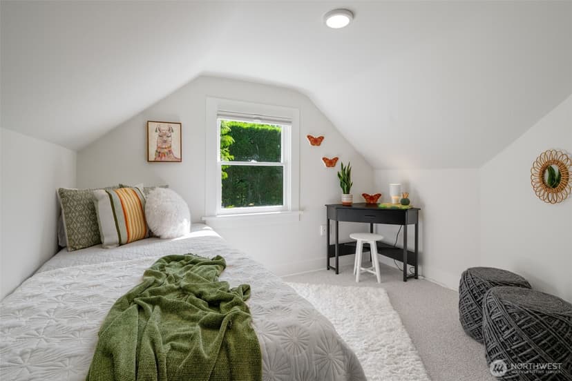 Property photo for 2516 3rd Avenue W, Seattle photo 22