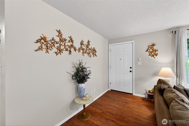 Property photo for 30312 10th Avenue S, Federal Way photo 3