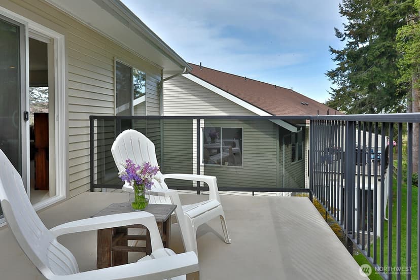 Property photo for 566 Creekside Terrace #201, Langley photo 23