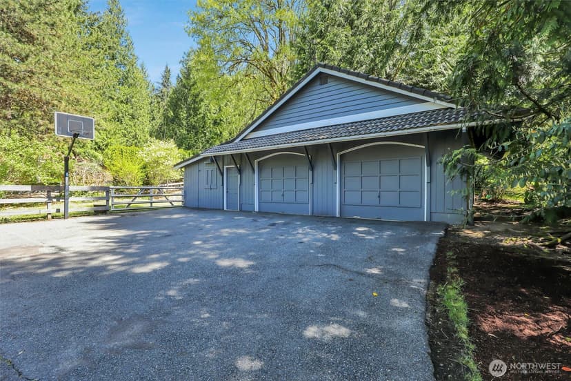 Property photo for 13320 211th Place NE, Woodinville photo 39