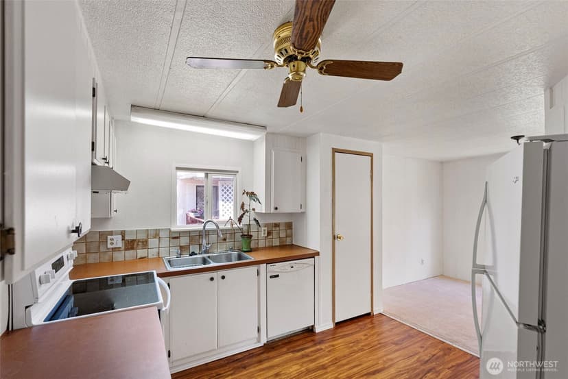 Property photo for 2200 196th Street SE #43, Bothell photo 5