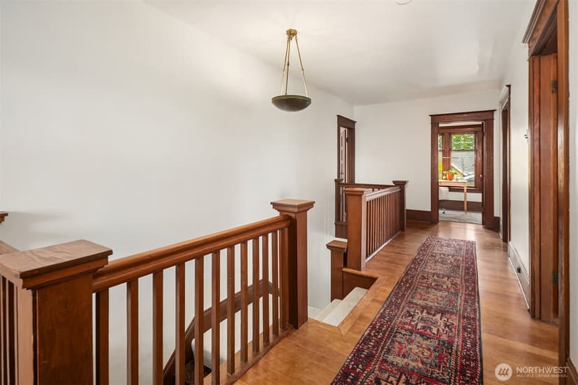 Property photo for 2519 31st Avenue S, Seattle photo 13