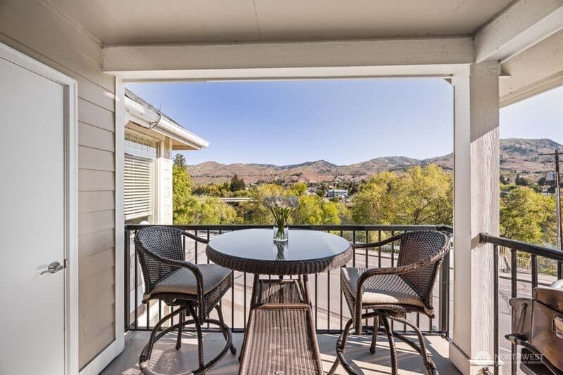 Property photo for 230 E Furnham Ave #C3, Chelan photo 13