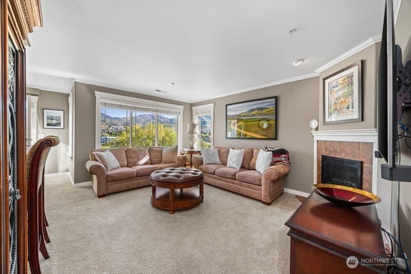 Property photo for 230 E Furnham Ave #C3, Chelan photo 4