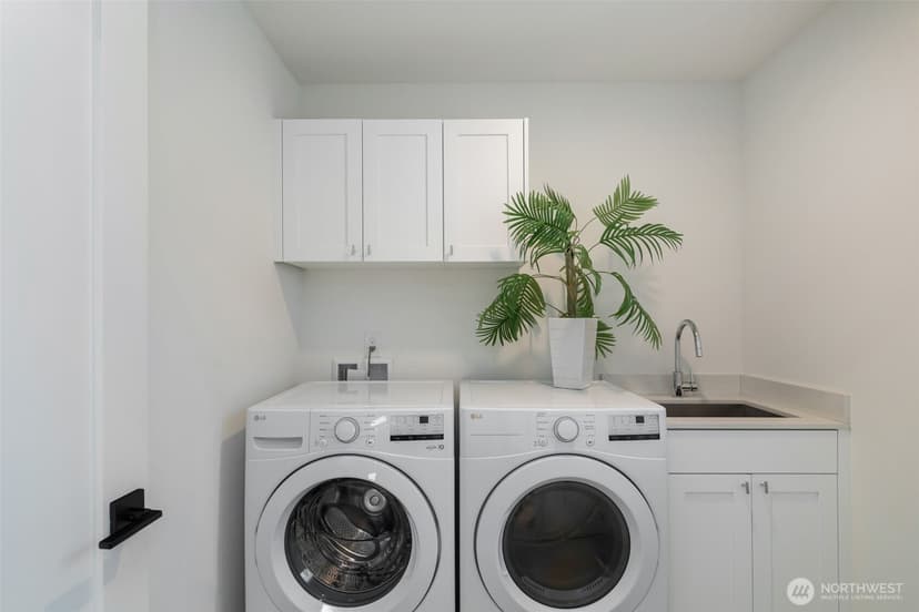Property photo for 6738 21st Avenue SW, Seattle photo 16
