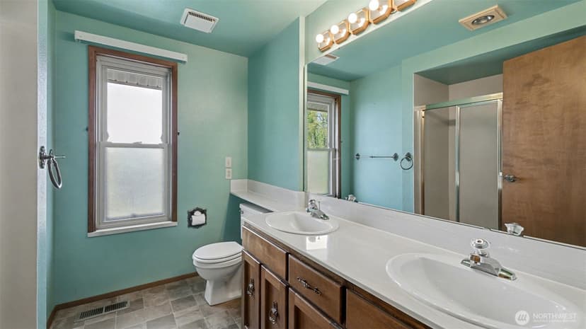 Property photo for 8208 S 124th Street, Seattle photo 28