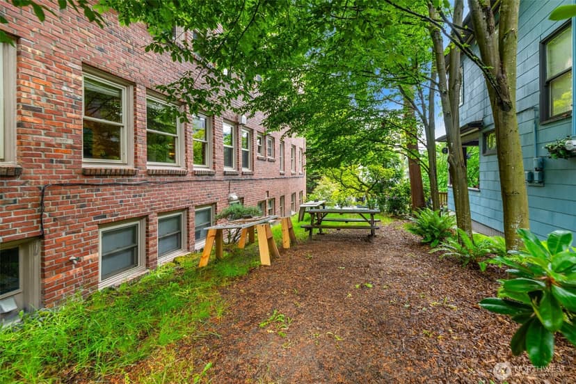 Property photo for 1427 3rd Avenue W #8, Seattle photo 26