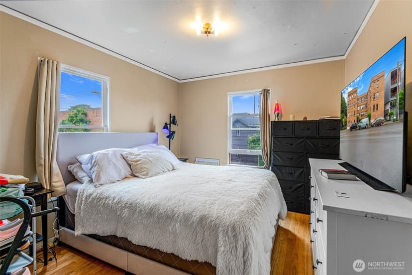 Property photo for 1427 3rd Avenue W #8, Seattle photo 18