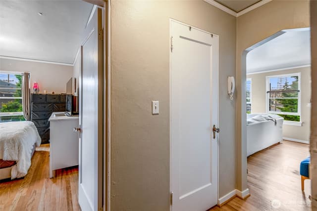 Property photo for 1427 3rd Avenue W #8, Seattle photo 5