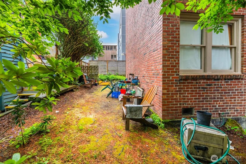 Property photo for 1427 3rd Avenue W #8, Seattle photo 30