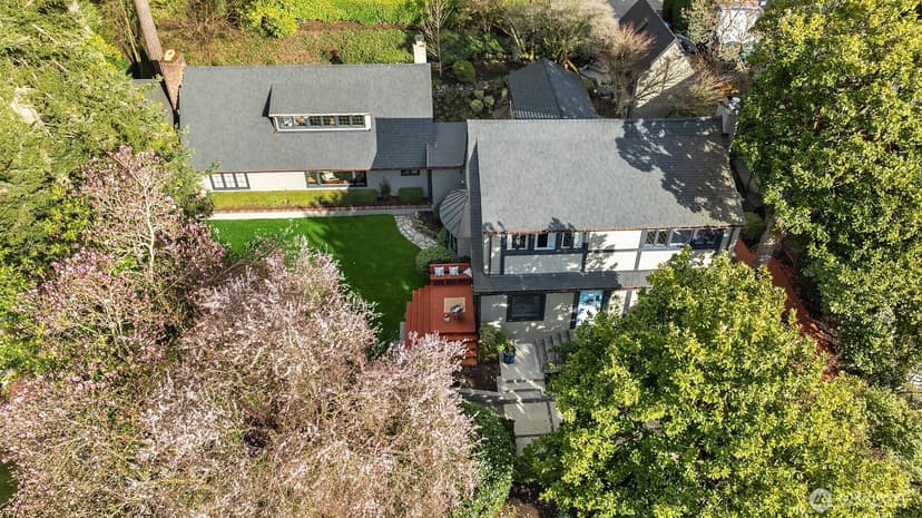 Property photo for 3530 W Laurelhurst Drive NE, Seattle photo 29
