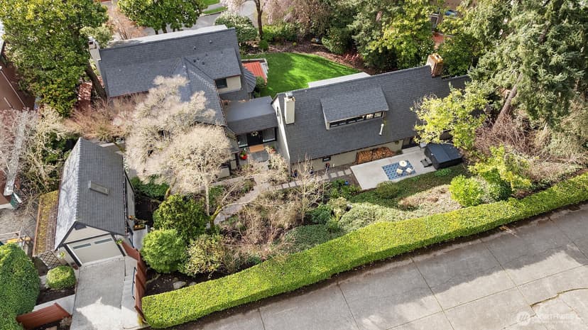 Property photo for 3530 W Laurelhurst Drive NE, Seattle photo 30